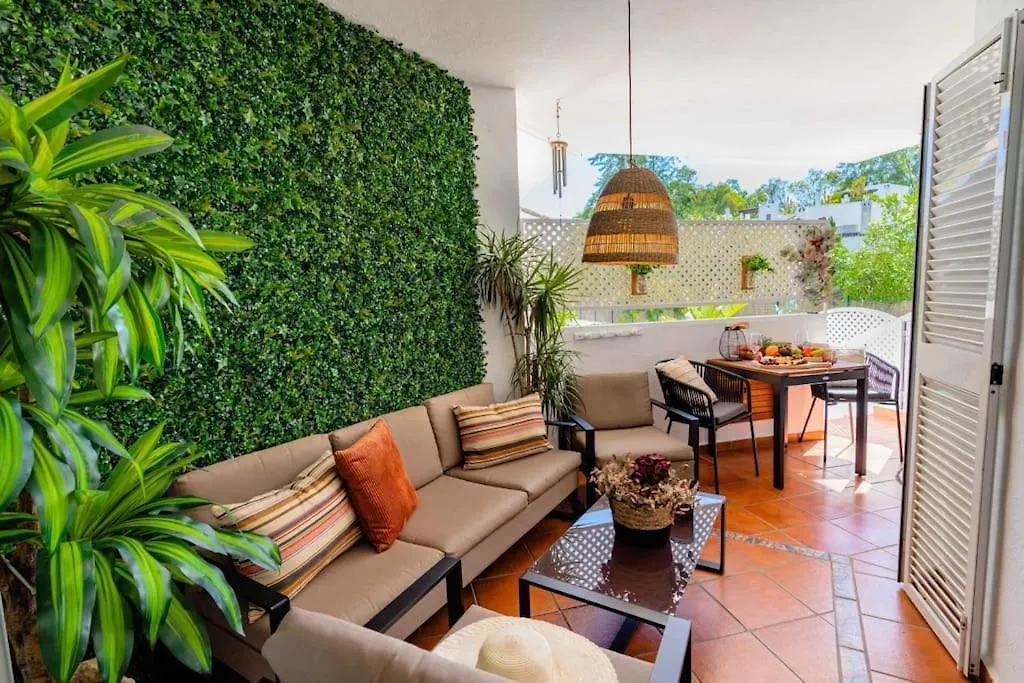 Golden Beach Apartment Elviria Марбелья